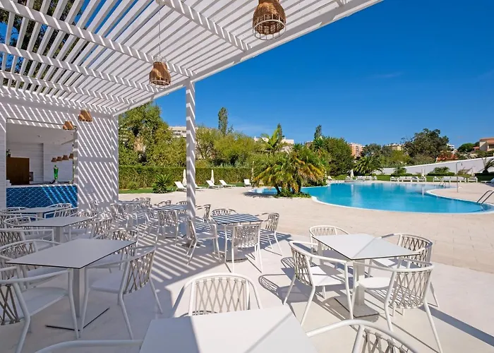 Malibu Foz Hotel - La Maison Younan